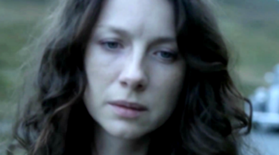 Claire2BOutlander2BCast2BThrough2Bthe2BGlass2BDarkly2BClan2BGathering.png
