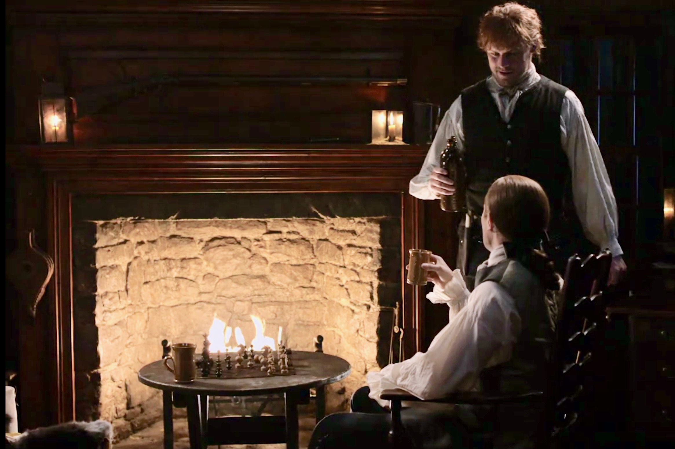 Jamie Fraser & Lord John Grey share whisky in Outlander STARZ Season 4