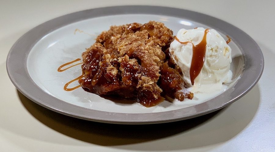 Apple Crisp plated serving closeup