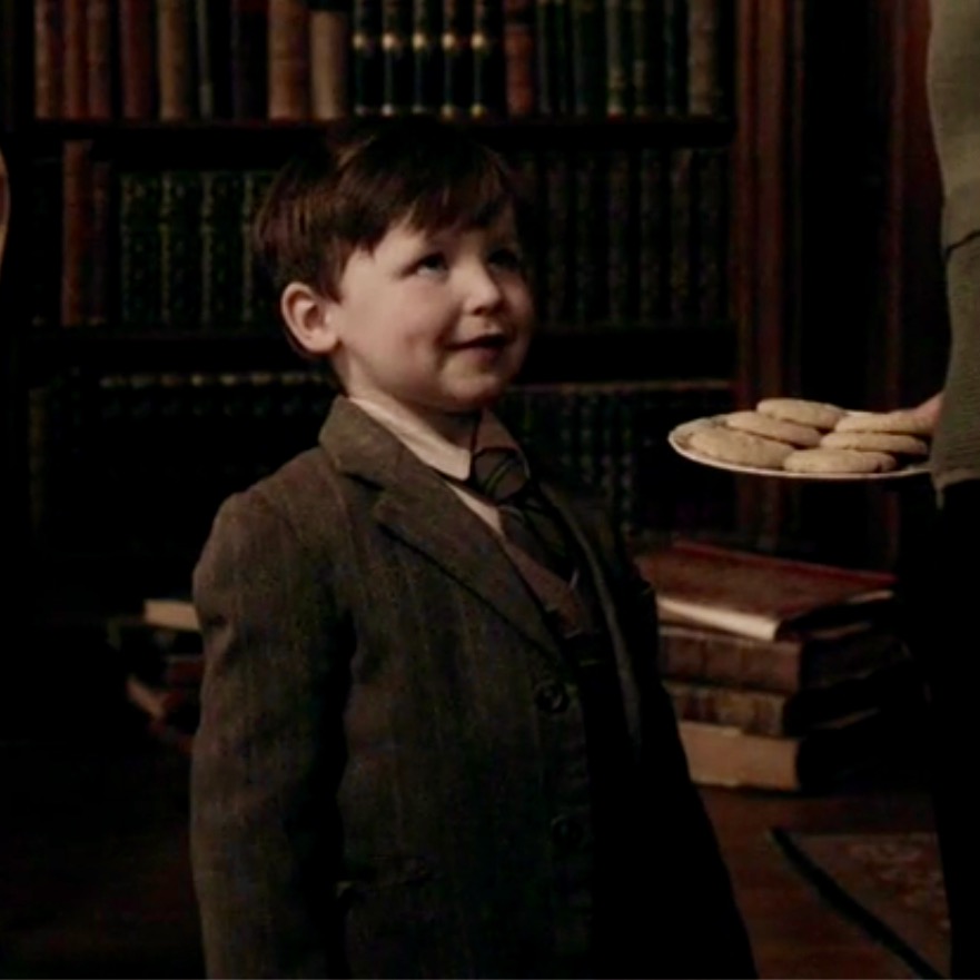 Little Roger asking for a biscuit (photo credit: Outlander STARZ Season 1)